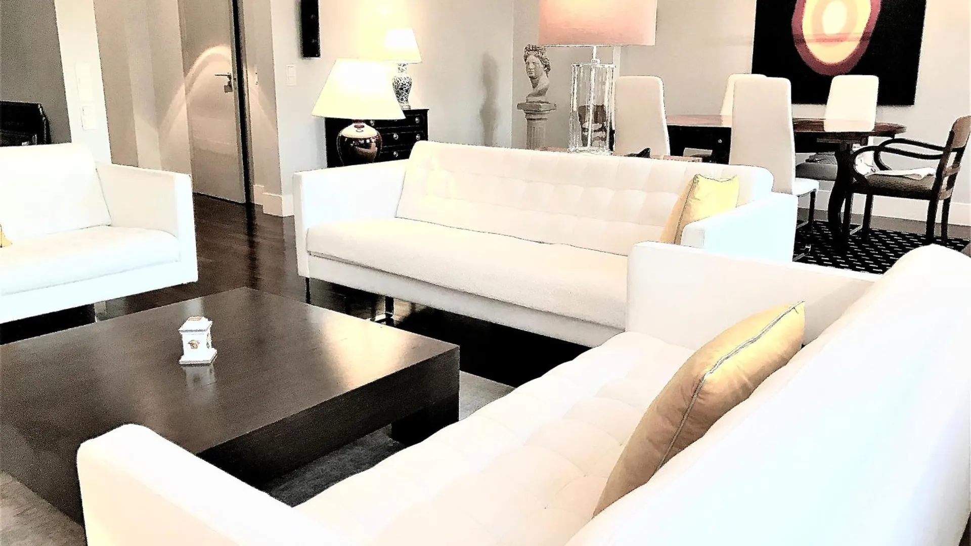 Luxury Apartments Mondrian Market Square III ワルシャワ ポーランド