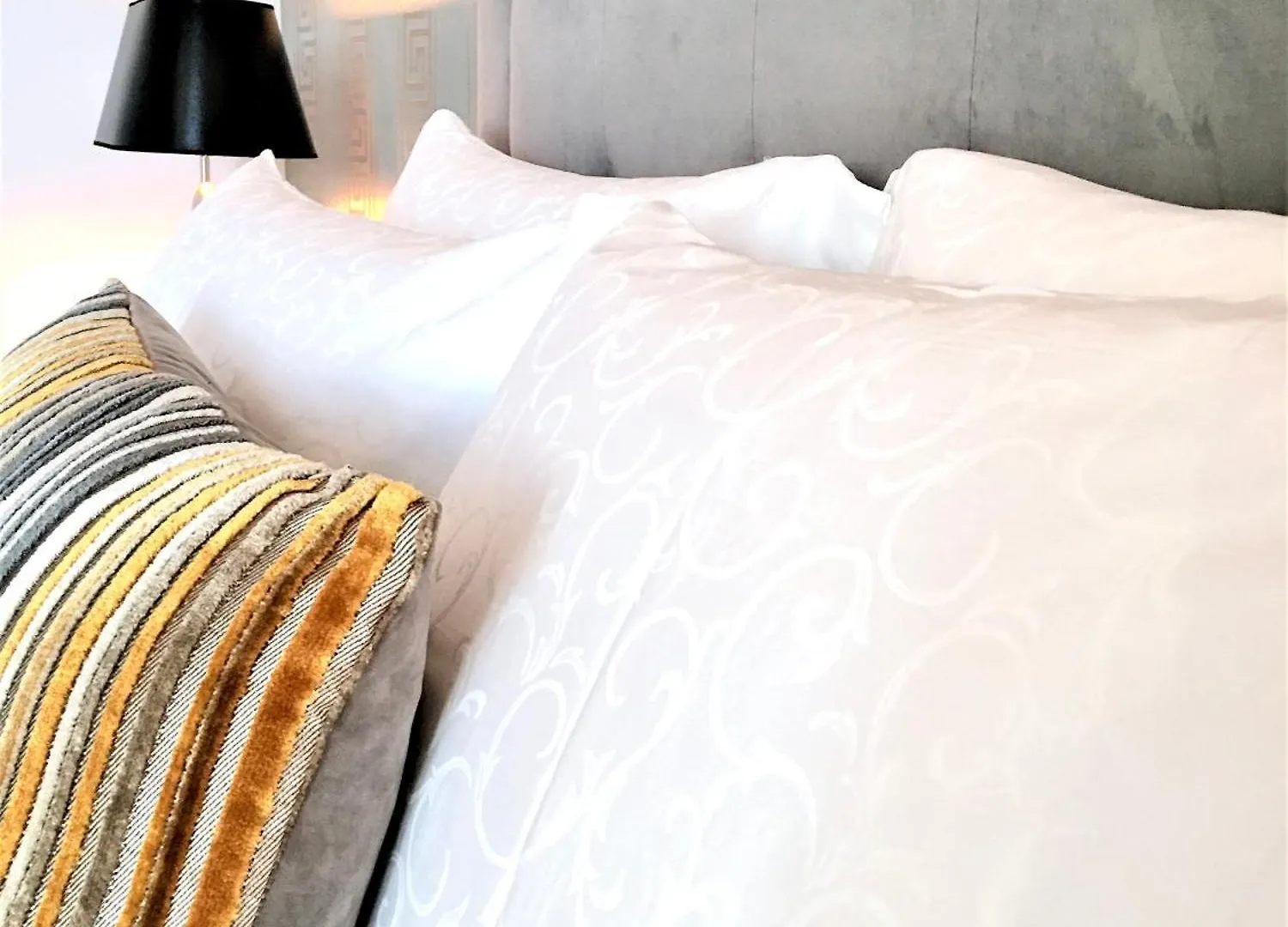 Luxury Apartments Mondrian Market Square III ワルシャワ 0*,  ポーランド