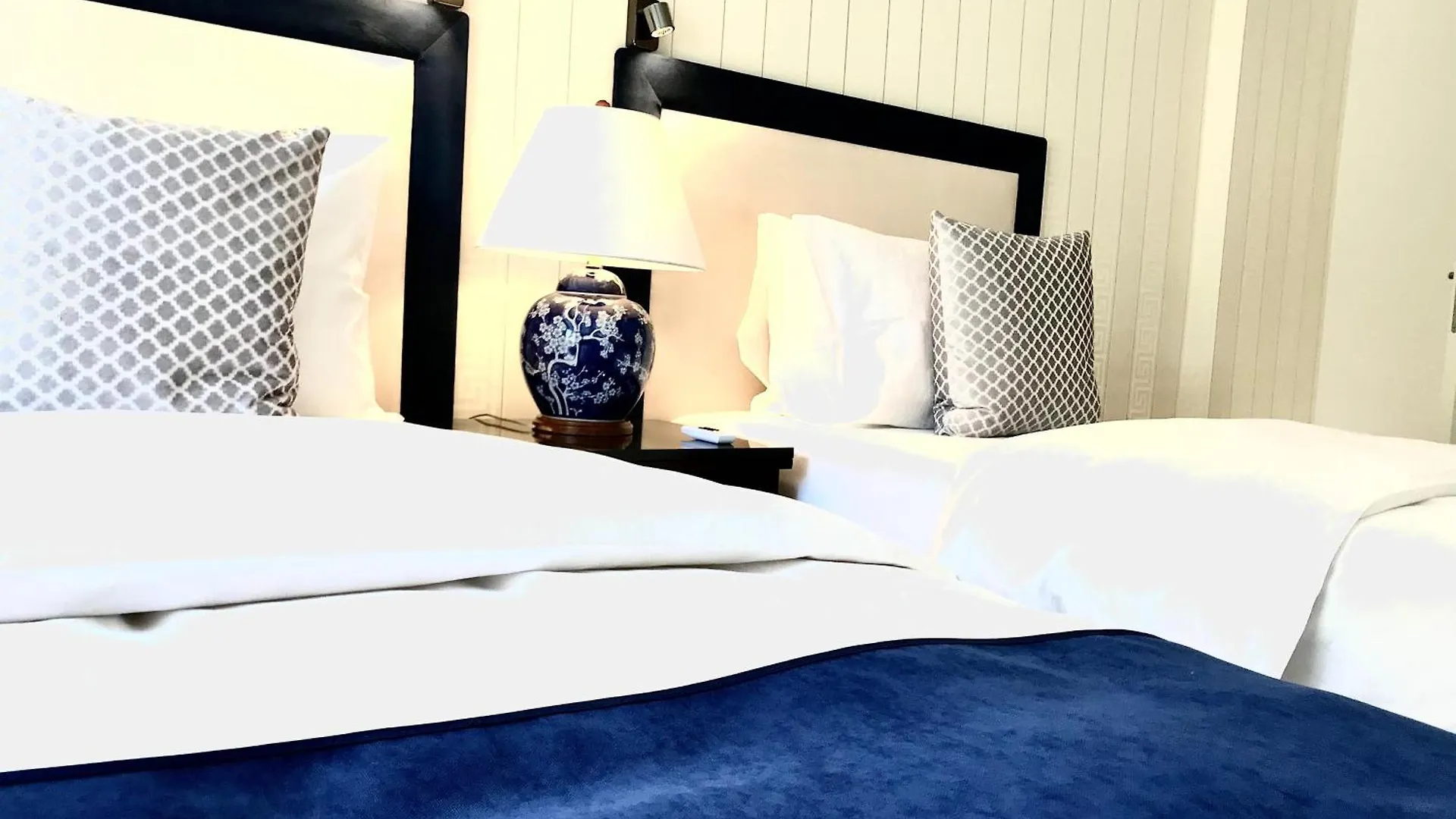 Luxury Apartments Mondrian Market Square III ワルシャワ ポーランド