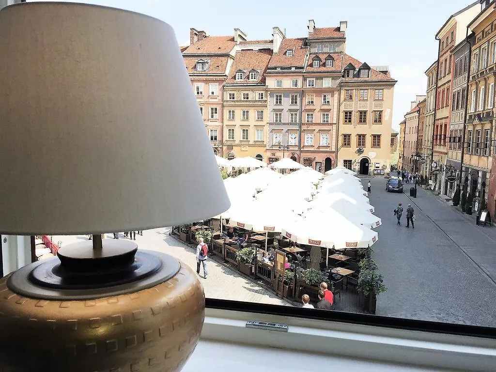 アパートホテル Luxury Apartments Mondrian Market Square III ワルシャワ
