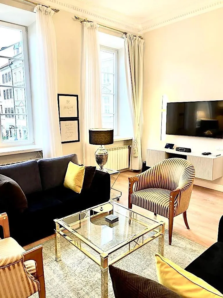 Luxury Apartments Mondrian Market Square III Varsovia 0*,  Polonia