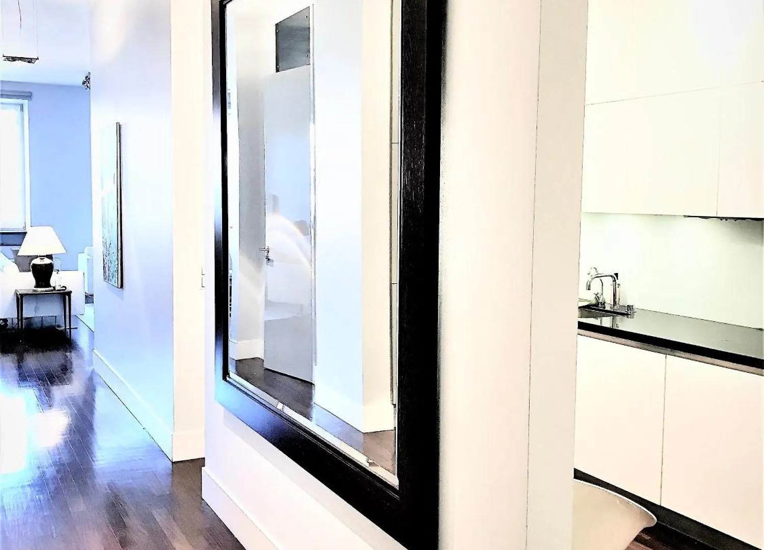 Apartahotel Luxury Apartments Mondrian Market Square III Varsovia